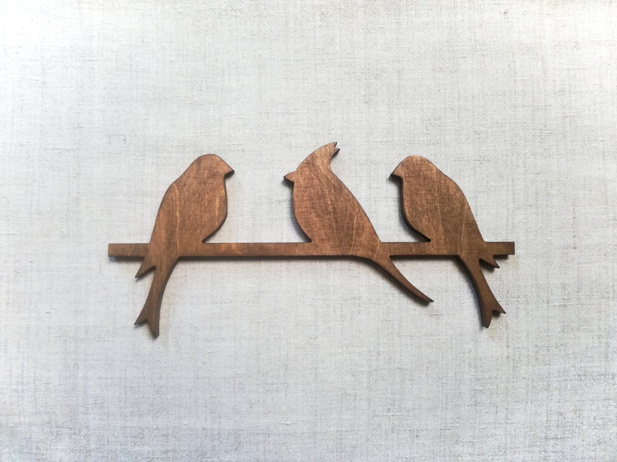 Medinė sienos dekoracija 3 paukščiai, vaškuota